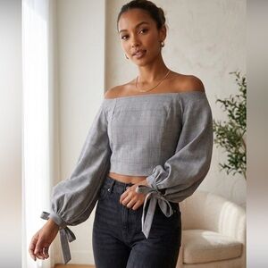 Chic Women's Gray Blouse with Balloon Sleeves
